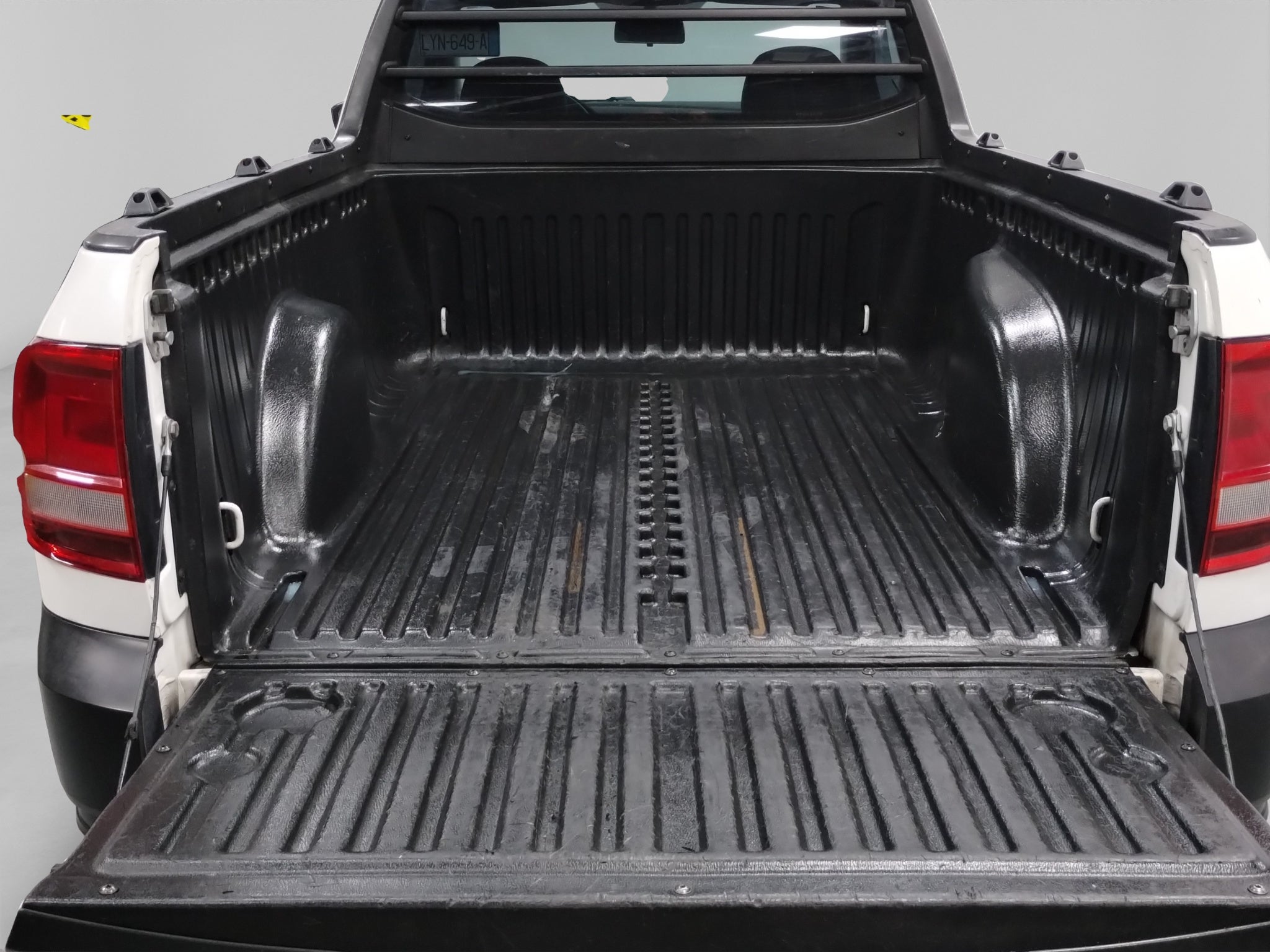 2023 Volkswagen Saveiro 1.6 Robust Mt