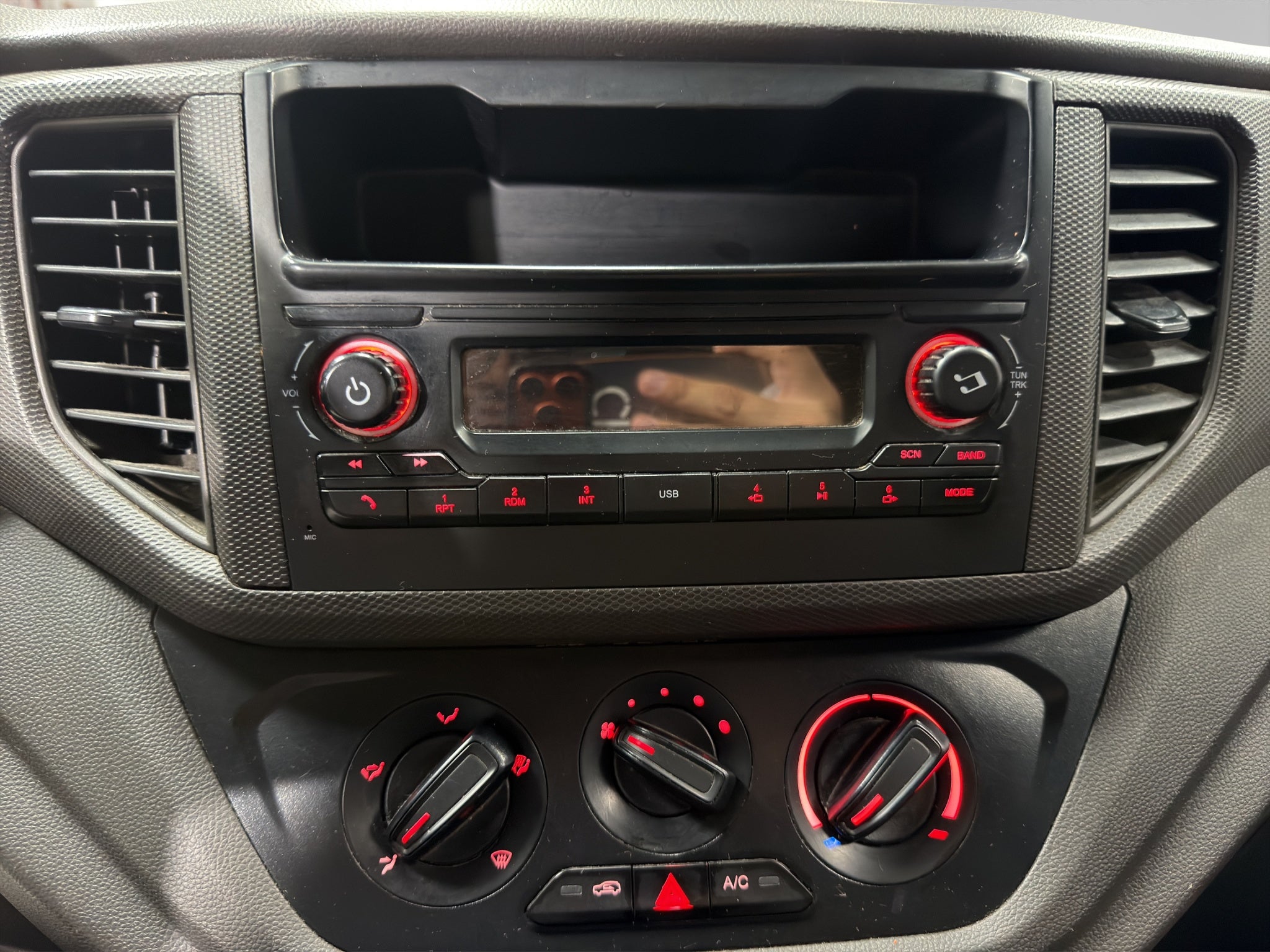 2024 Chevrolet Tornado 1.5 Van Cargo Ls Mt