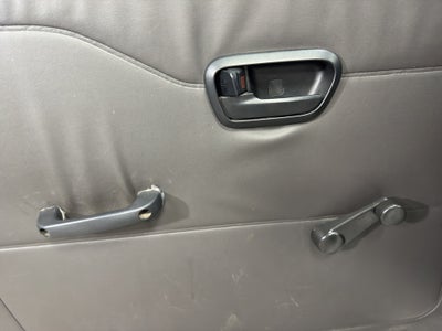 2024 Chevrolet Tornado 1.5 Van Cargo Ls Mt
