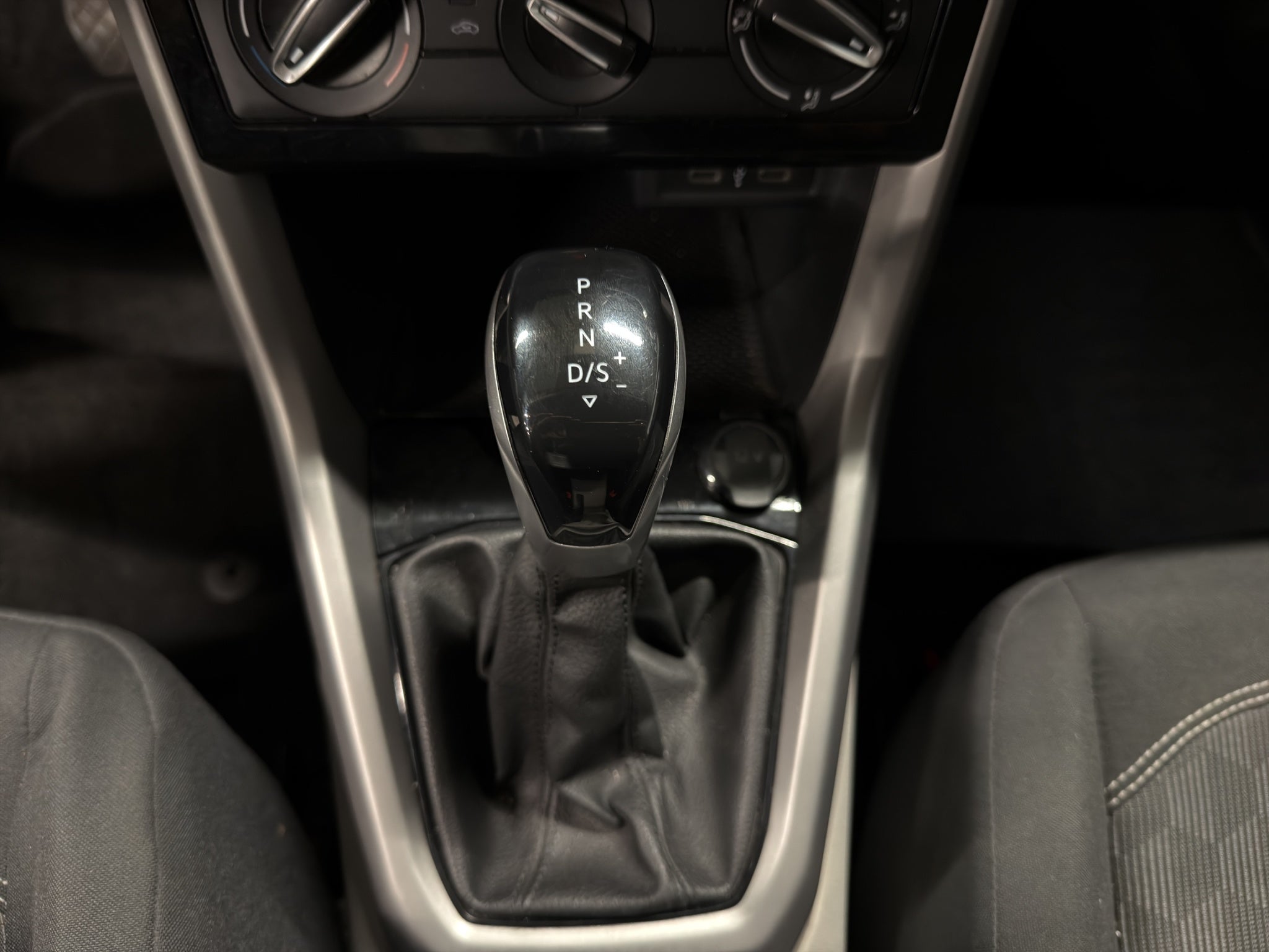 2023 Volkswagen Taigun 1.0 Trendline At