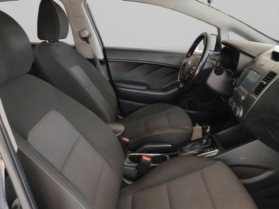 2018 Kia Forte 2.0 EX 4 p At