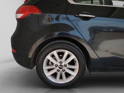 2018 Kia Forte 2.0 EX 4 p At