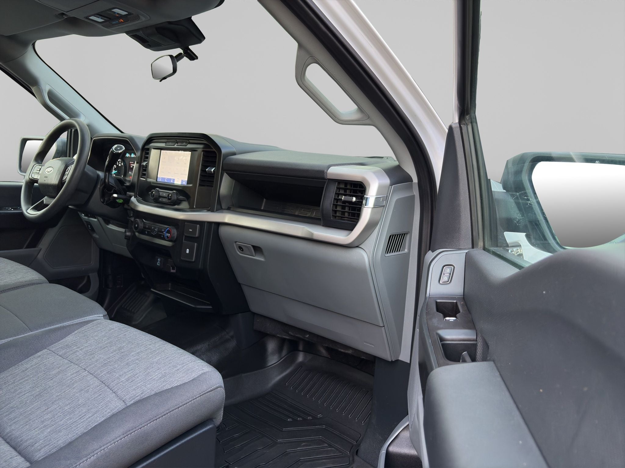 2023 Ford F-150 3.3 XL Doble Cabina V6 4x2 At