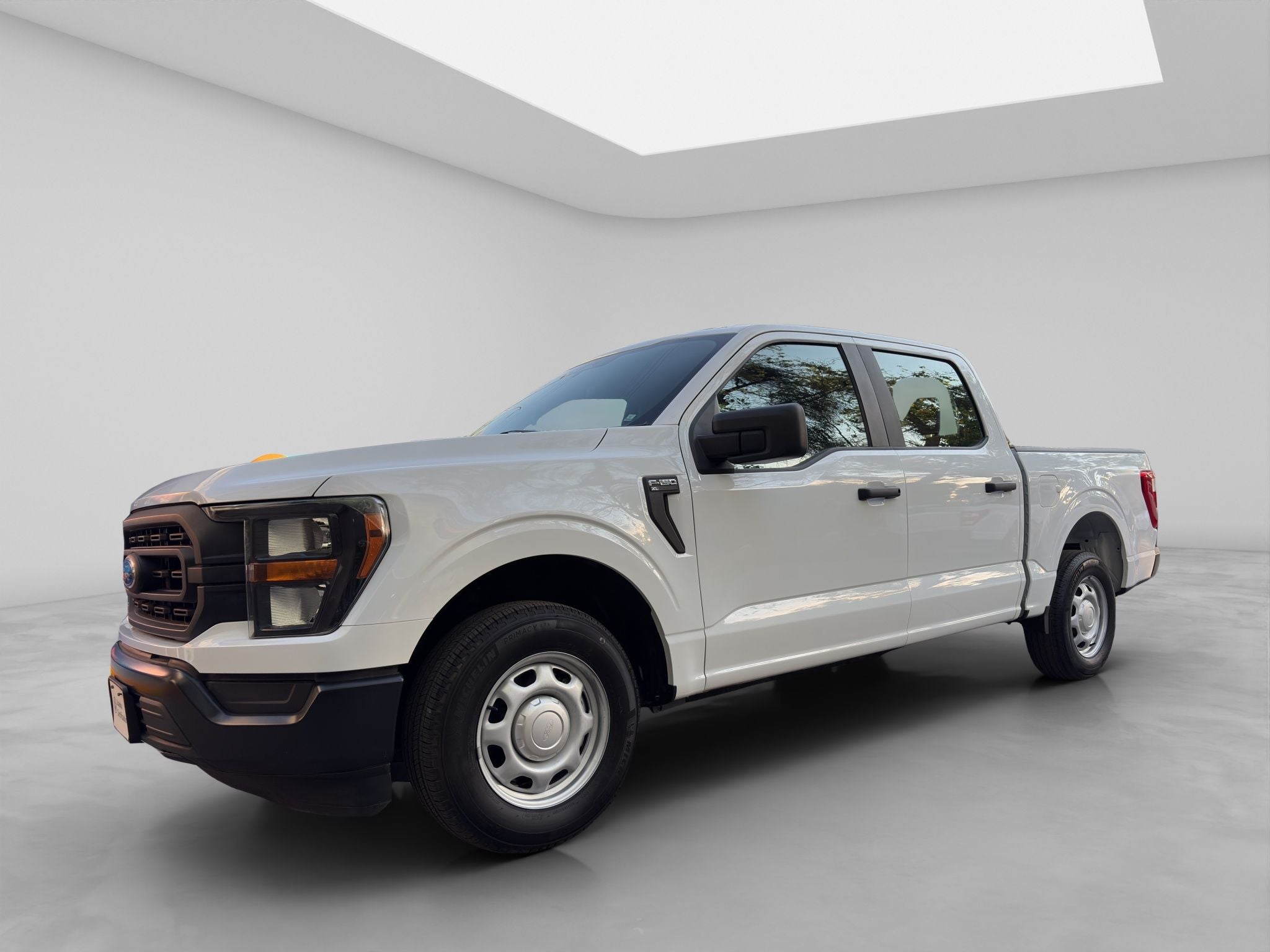 2023 Ford F-150 3.3 XL Doble Cabina V6 4x2 At