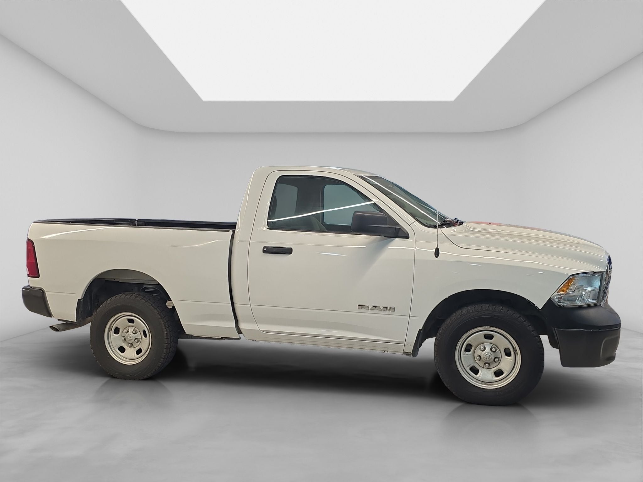 2020 RAM 1500 3.3 V6 XL Cab Regular 4x2 AT