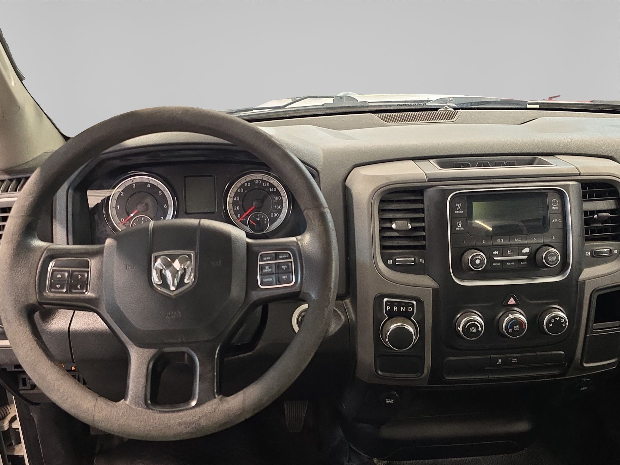 2020 RAM 1500 3.3 V6 XL Cab Regular 4x2 AT