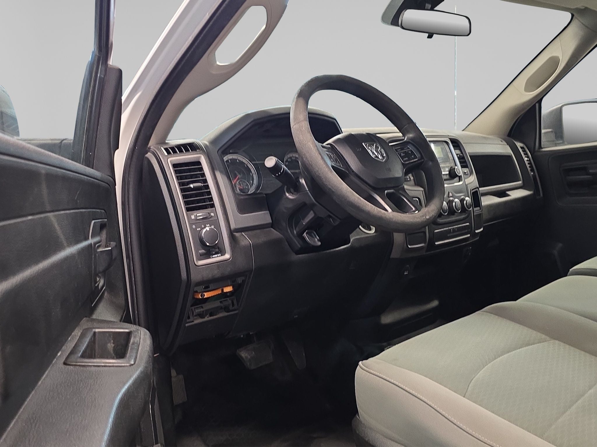 2020 RAM 1500 3.3 V6 XL Cab Regular 4x2 AT