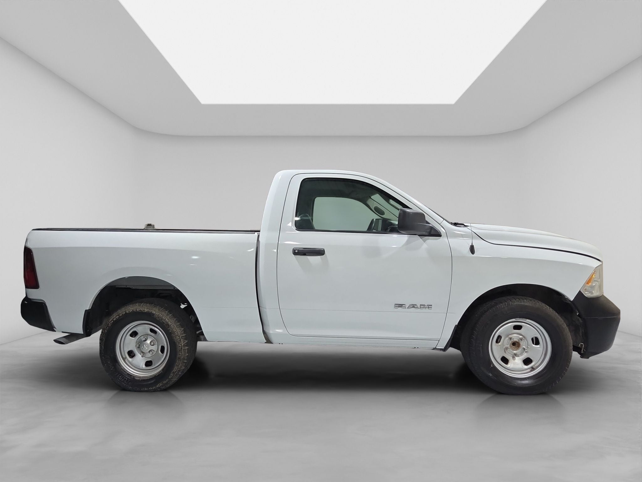 2020 RAM 1500 3.3 V6 XL Cab Regular 4x2 AT