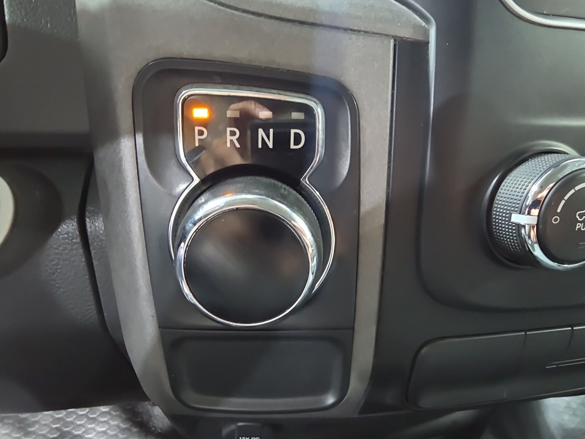 2020 RAM 1500 3.3 V6 XL Cab Regular 4x2 AT
