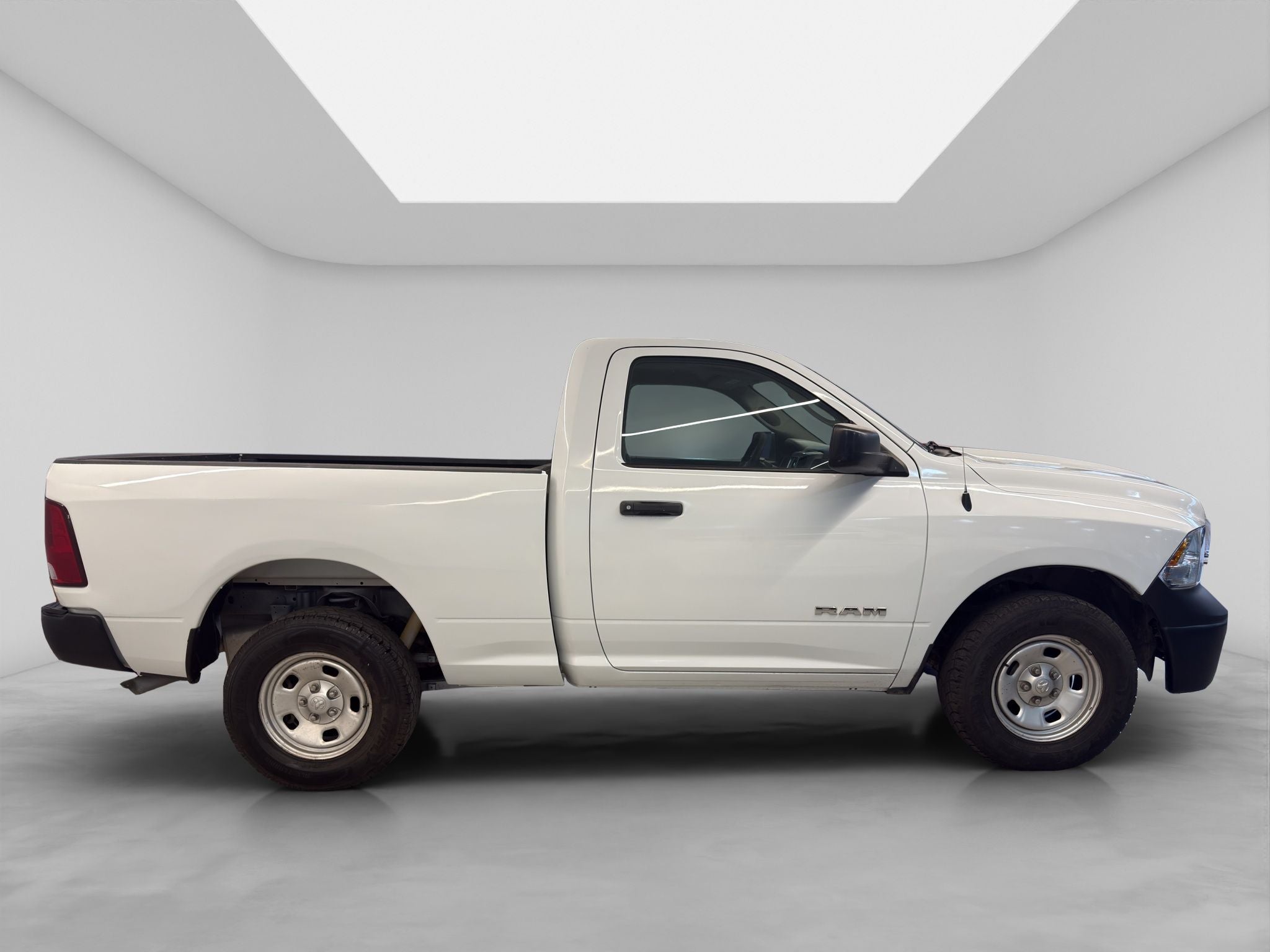 2020 RAM 1500 3.3 V6 XL Cab Regular 4x2 AT