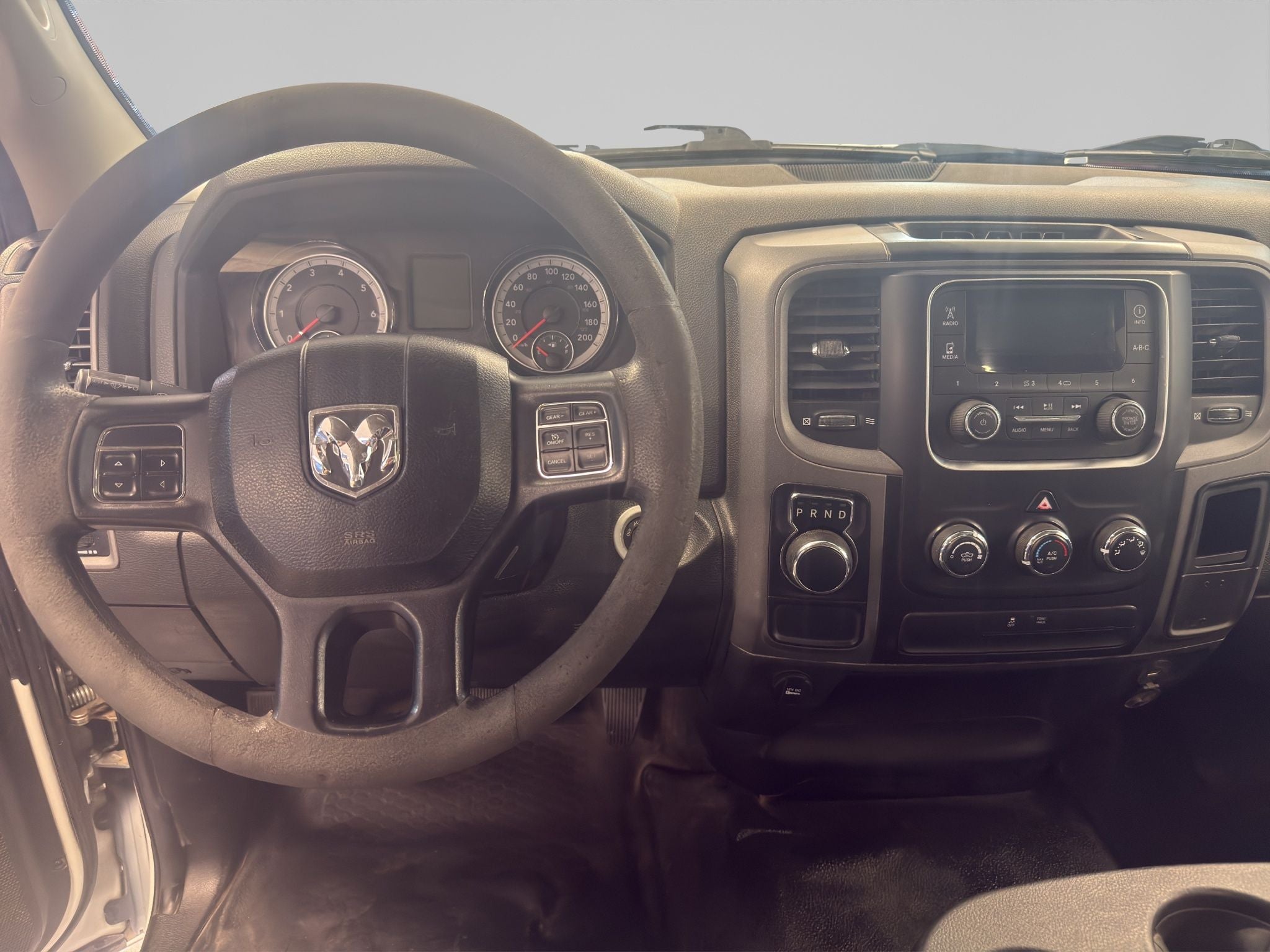 2020 RAM 1500 3.3 V6 XL Cab Regular 4x2 AT