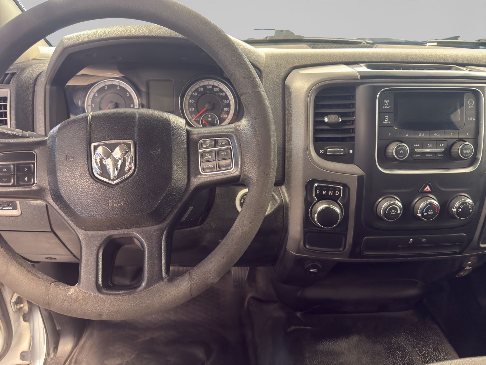 2020 RAM 1500 3.3 V6 XL Cab Regular 4x2 AT