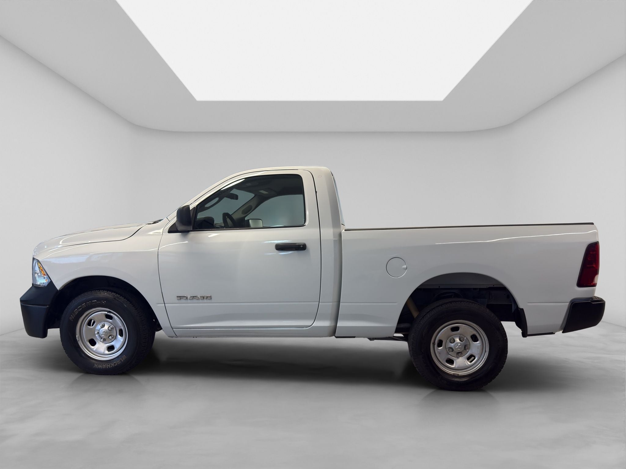2020 RAM 1500 3.3 V6 XL Cab Regular 4x2 AT
