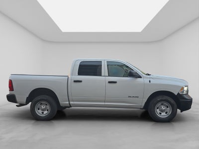 2020 RAM 1500 SLT Trabajo Crew Cab