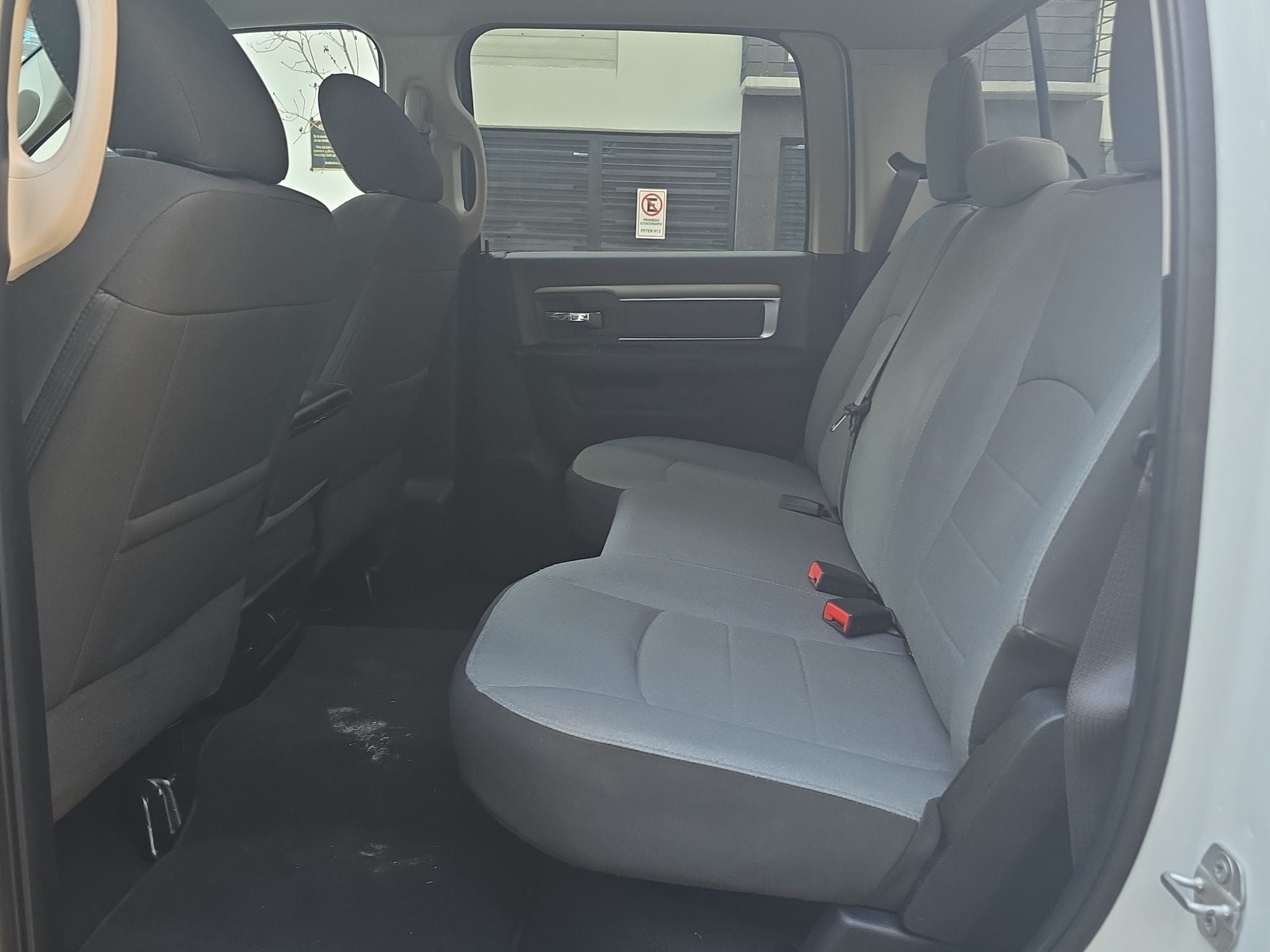 2020 RAM 1500 SLT Trabajo Crew Cab