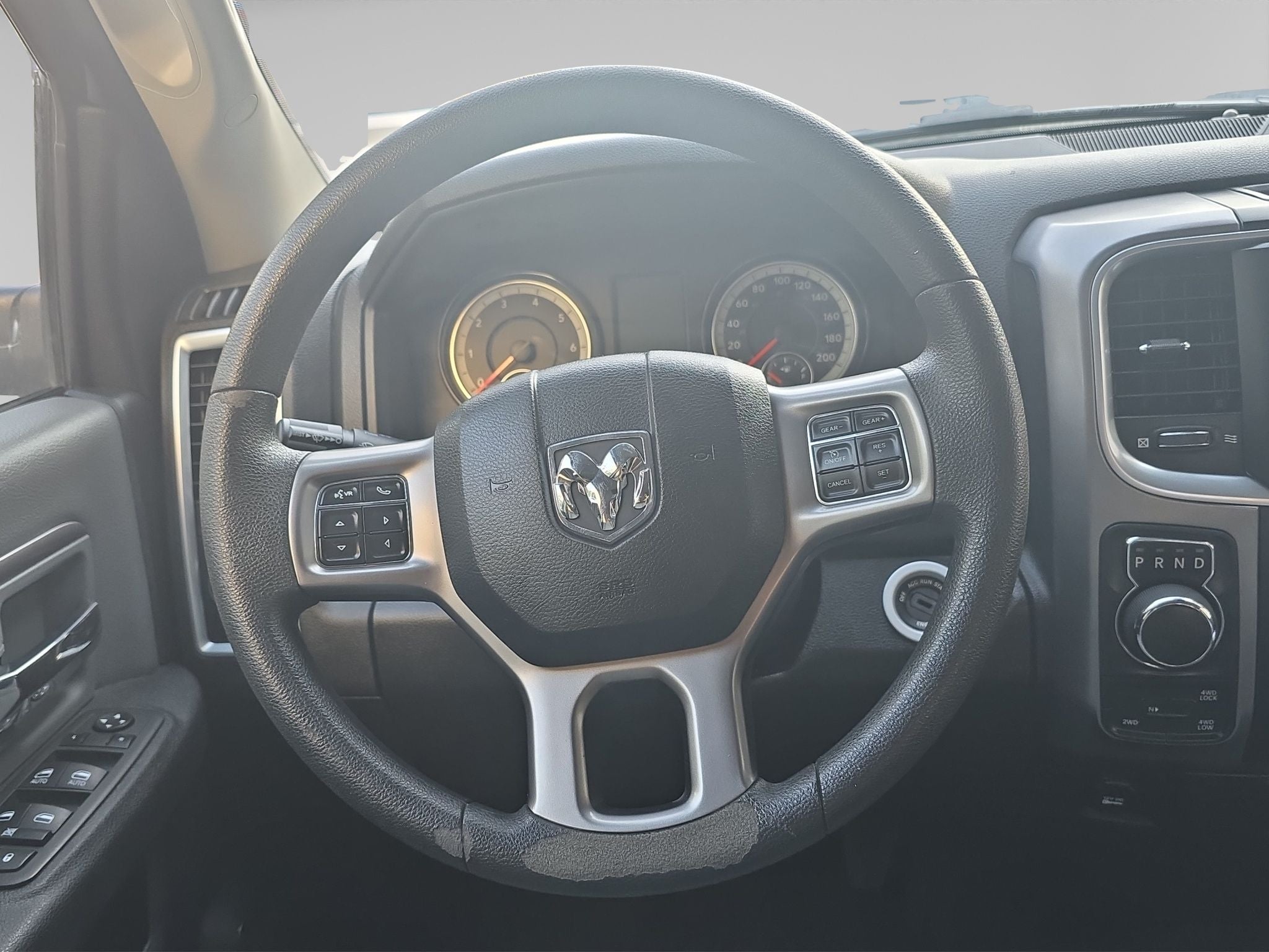 2020 RAM 1500 SLT Trabajo Crew Cab