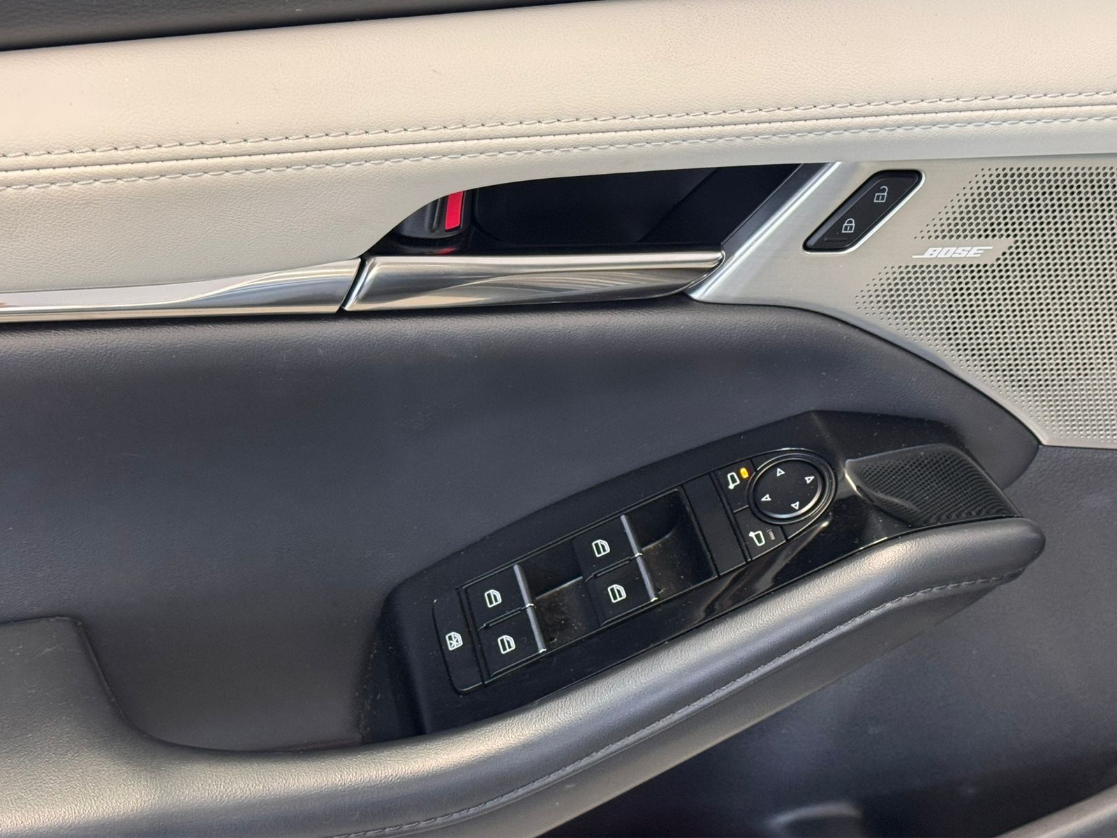 2025 Mazda Mazda 3 2.5 Signature Sedan At