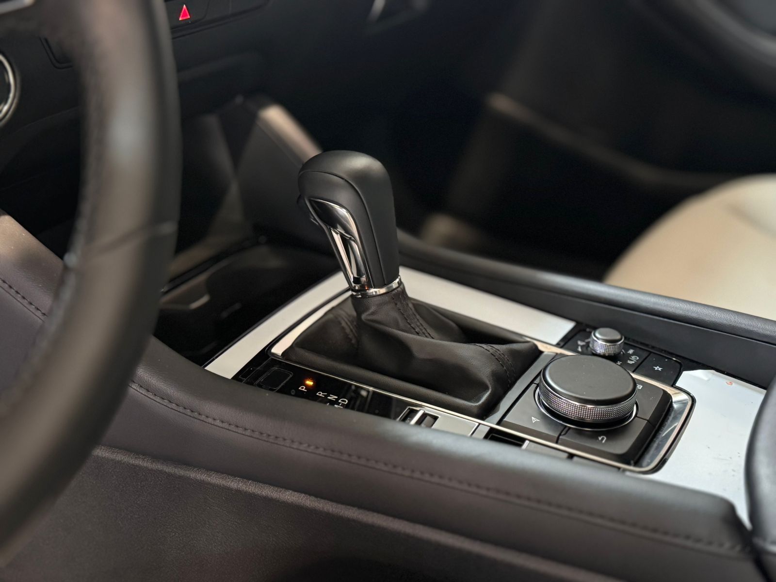 2025 Mazda Mazda 3 2.5 Signature Sedan At