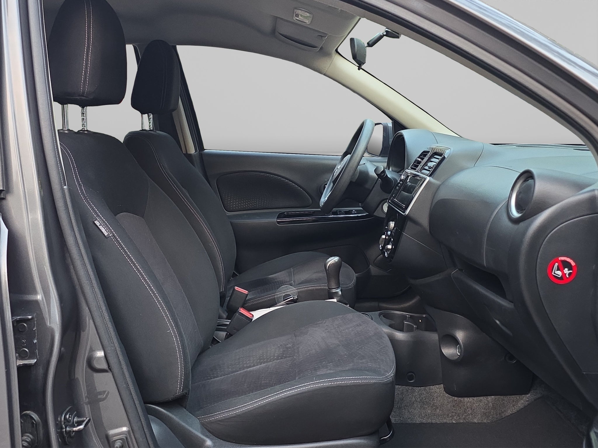 2022 Nissan March 1.6 Advance Mt