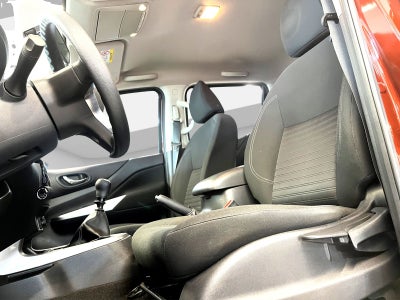 2023 Nissan Frontier 2.5 Le At