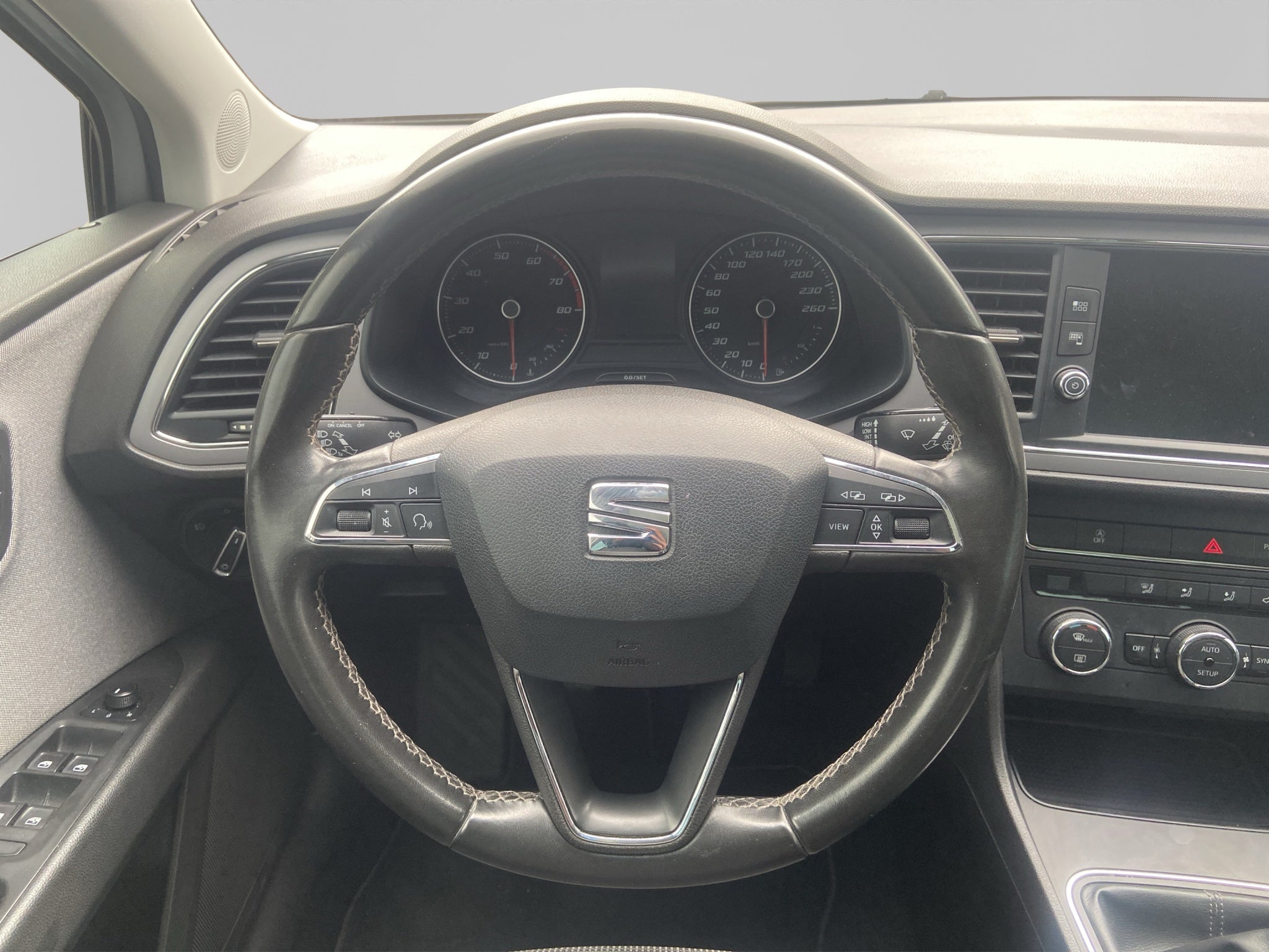 2020 Seat Leon 1.4 Style 5p 150HP Mt