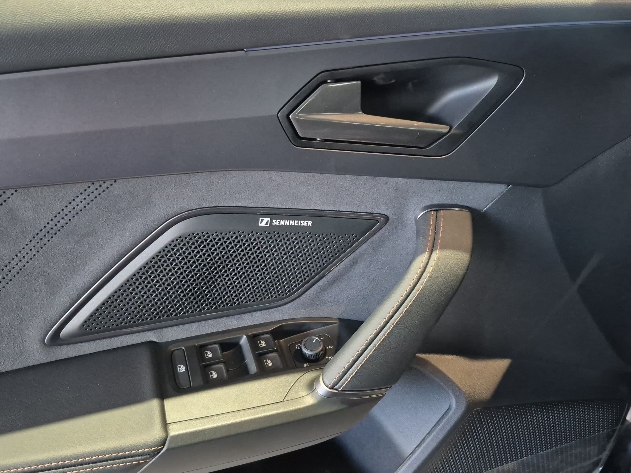 2025 Cupra Leon 2.0 300 At