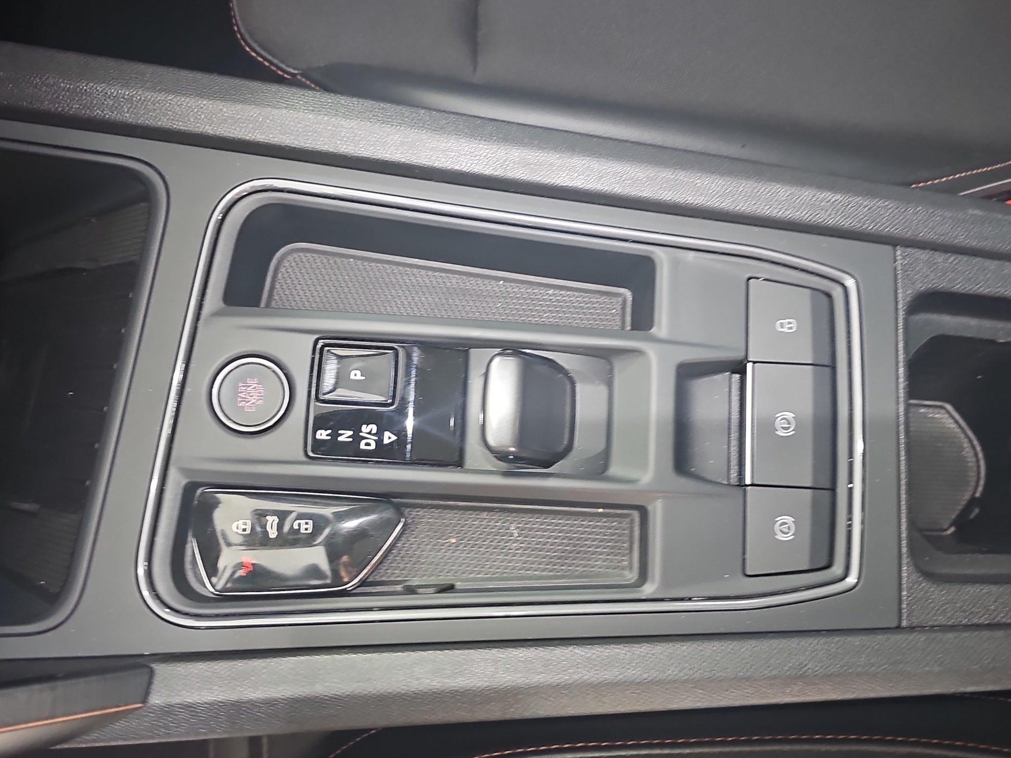 2024 Cupra Leon 2.0 300 At