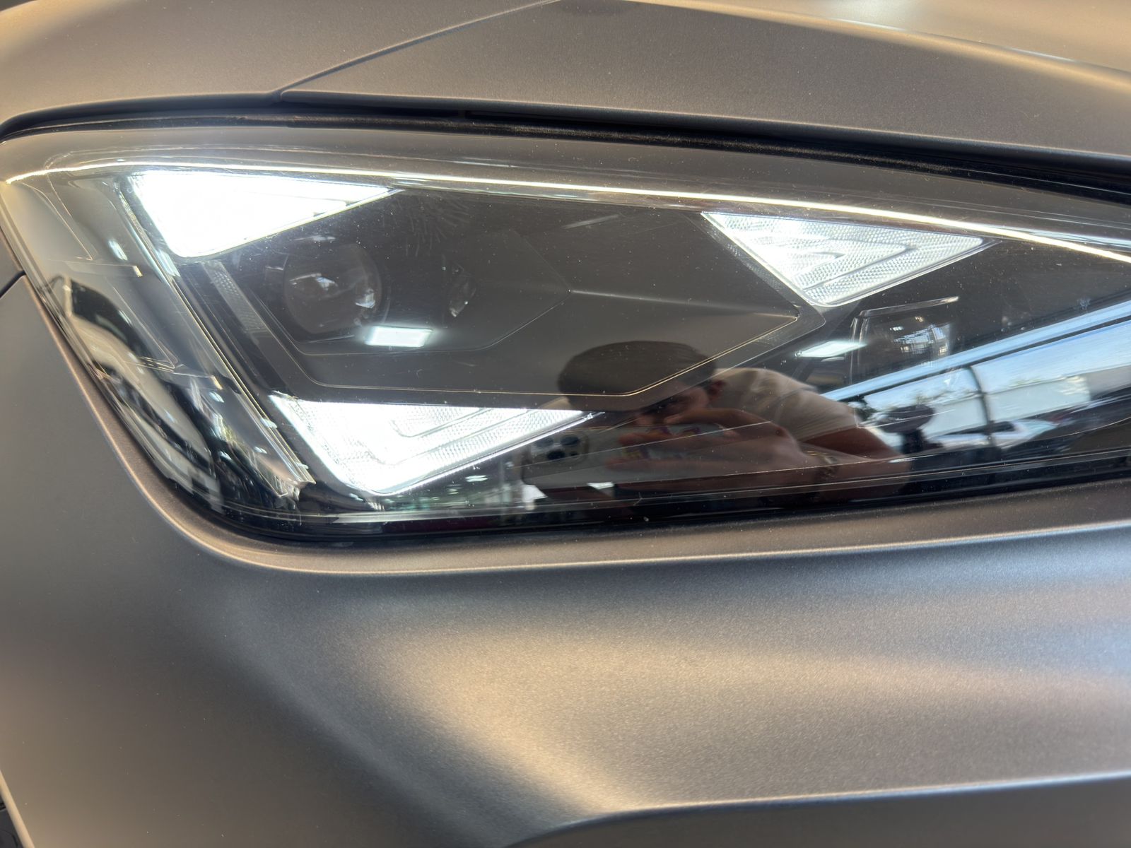 2025 Seat Leon 2.0 TSI 300 HP DSG 7 VEL PIEL/ PAIT MATE