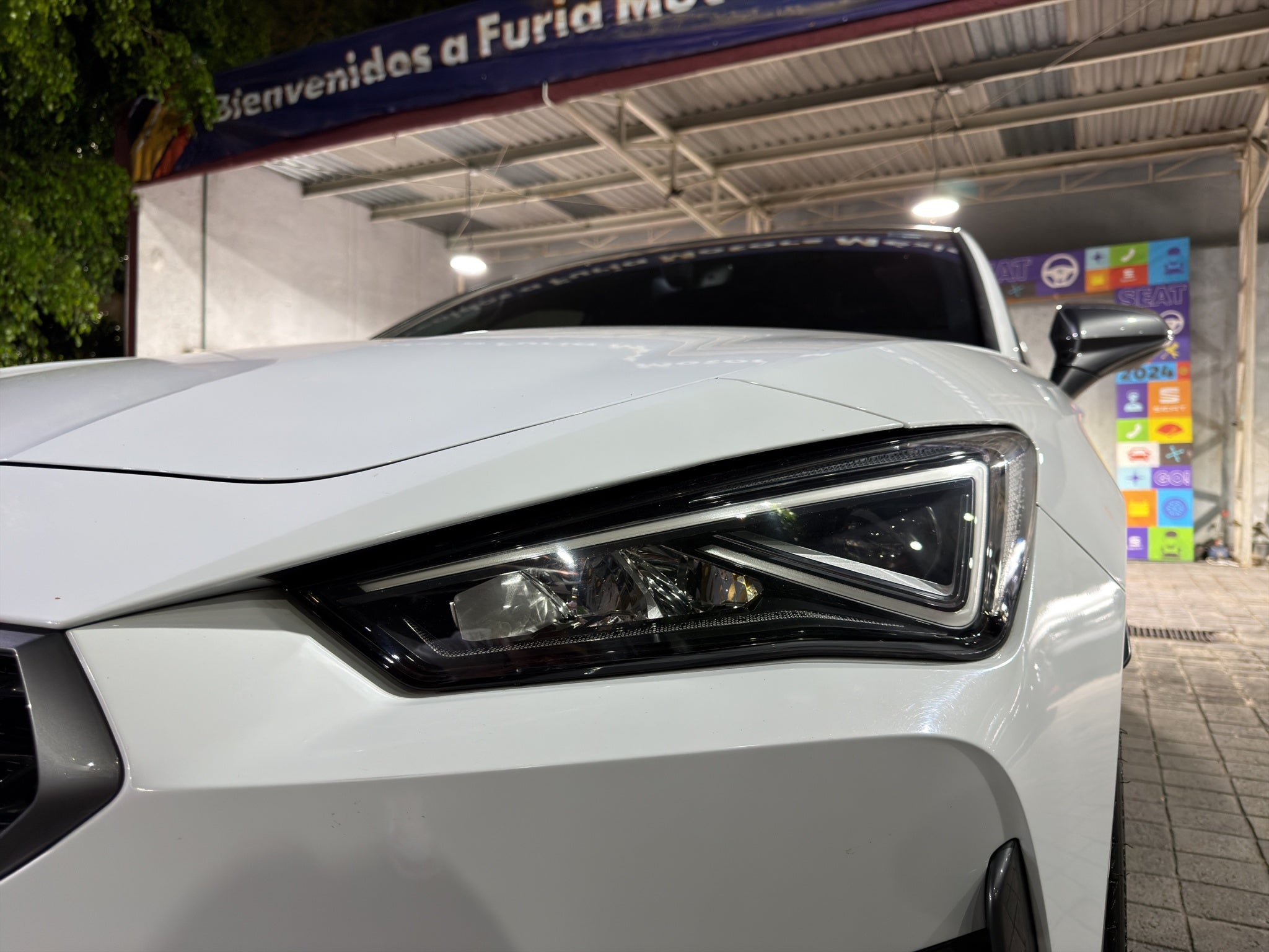 2023 Cupra Leon 2.0 300 At