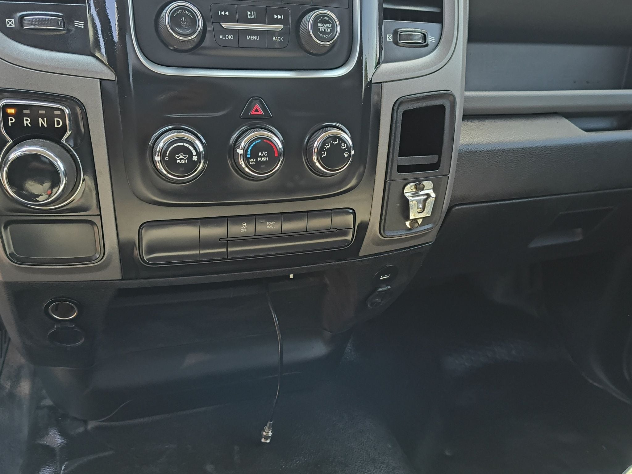 2020 Chevrolet 1500 4.3 V6 Cabina Regular 1500 At