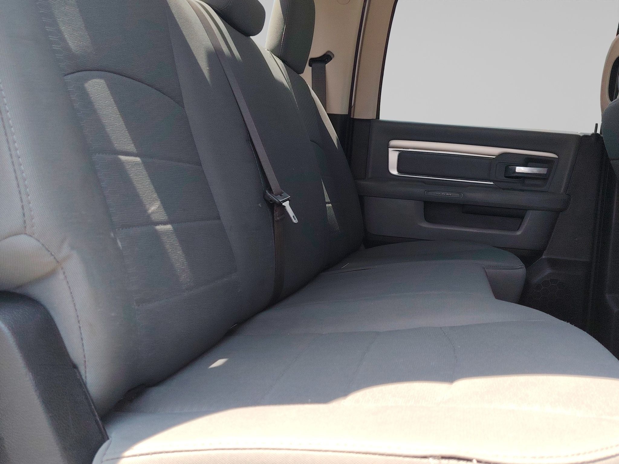 2020 RAM 1500 3.6 V6 Crew Cab SLT At