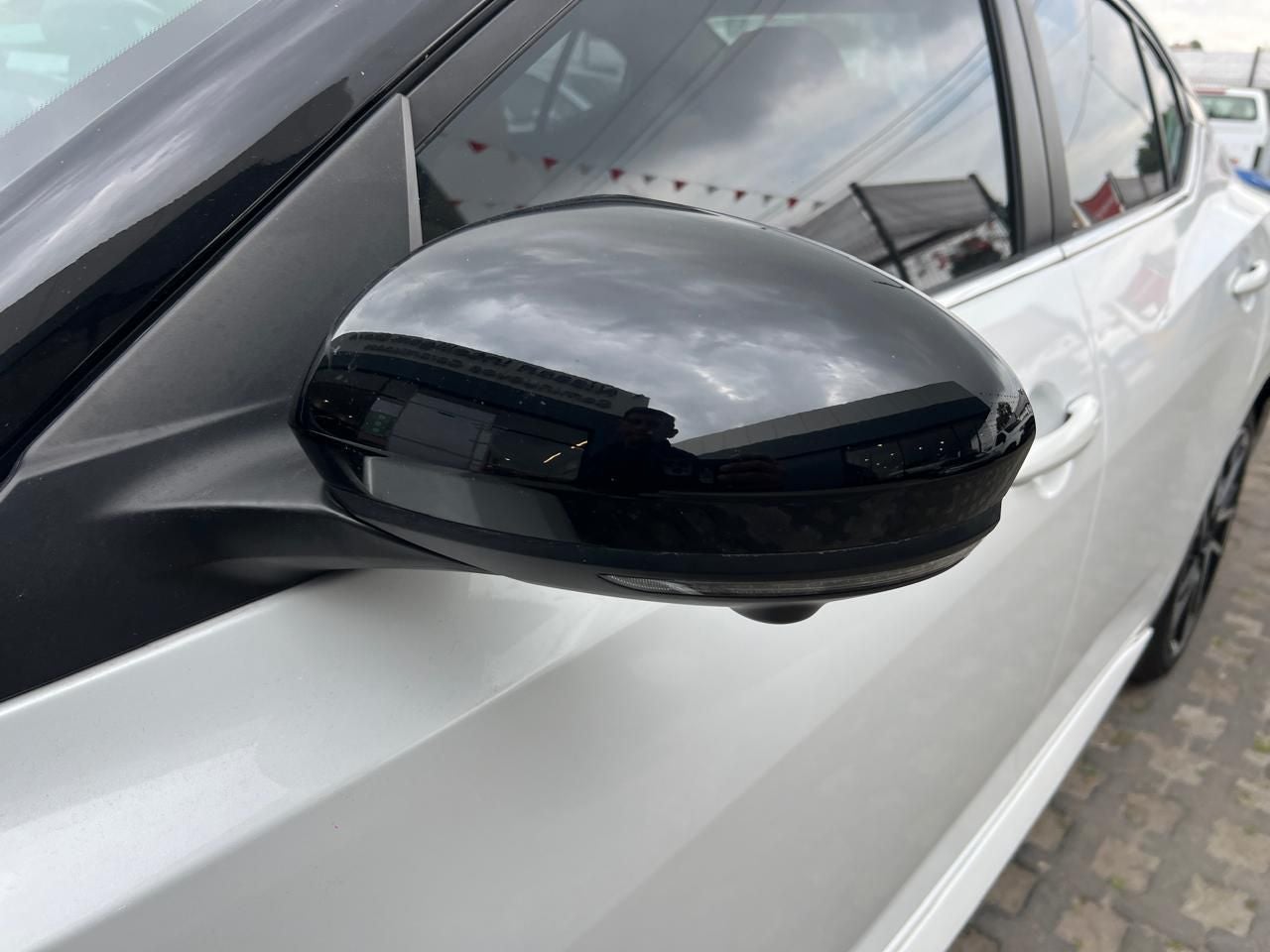 2025 Nissan Sentra 2.0 SR Platinum At