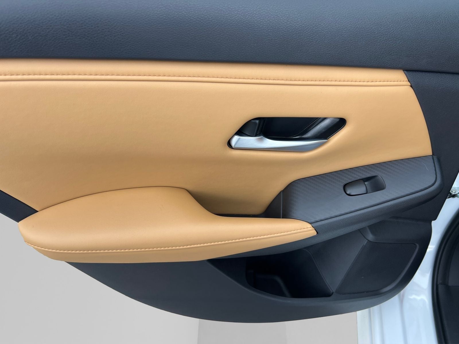 2025 Nissan Sentra 2.0 SR Platinum At