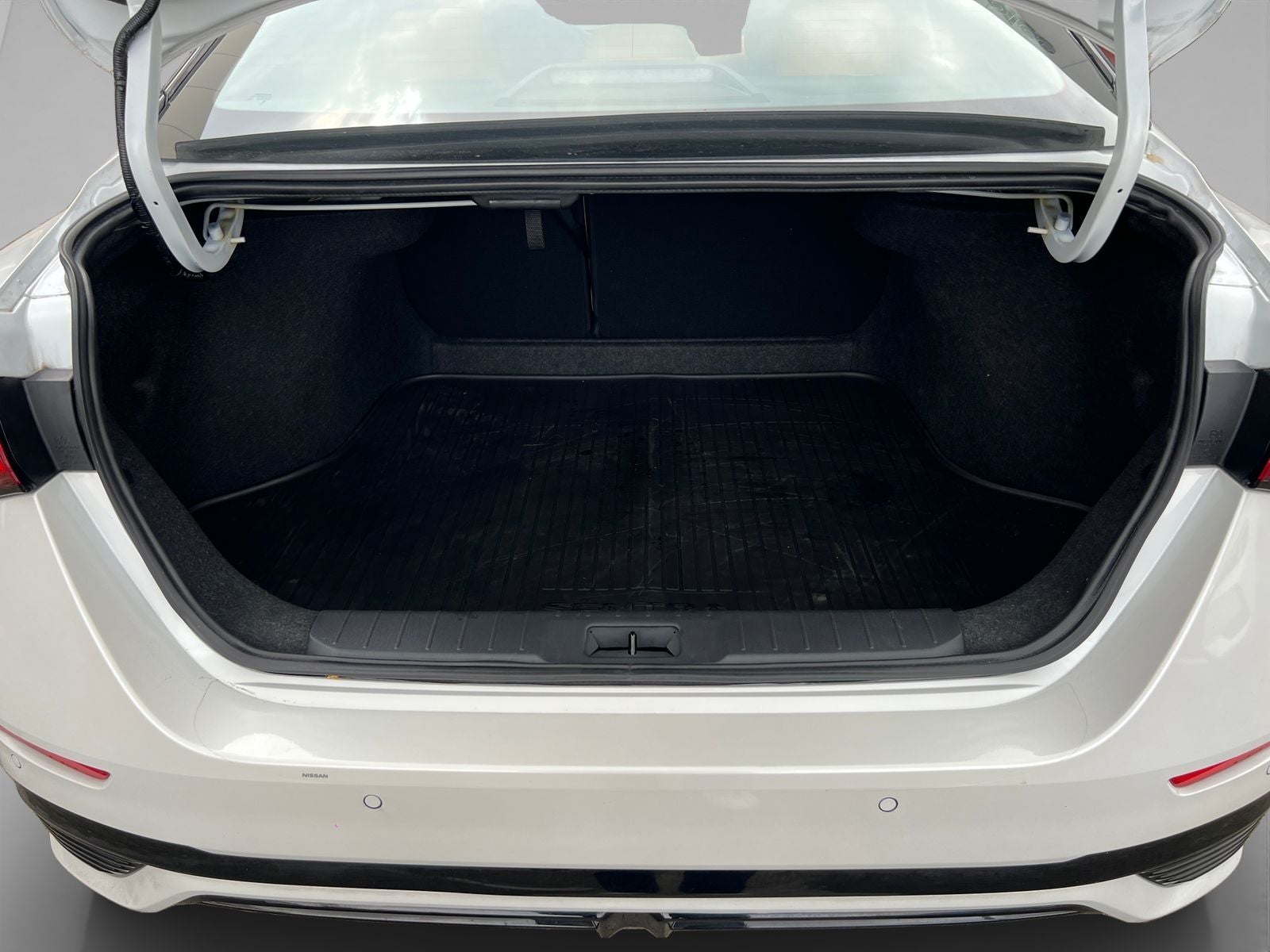 2025 Nissan Sentra 2.0 SR Platinum At