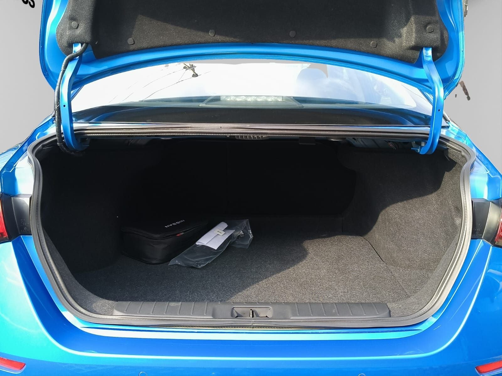 2025 Nissan Sentra 2.0 SR At