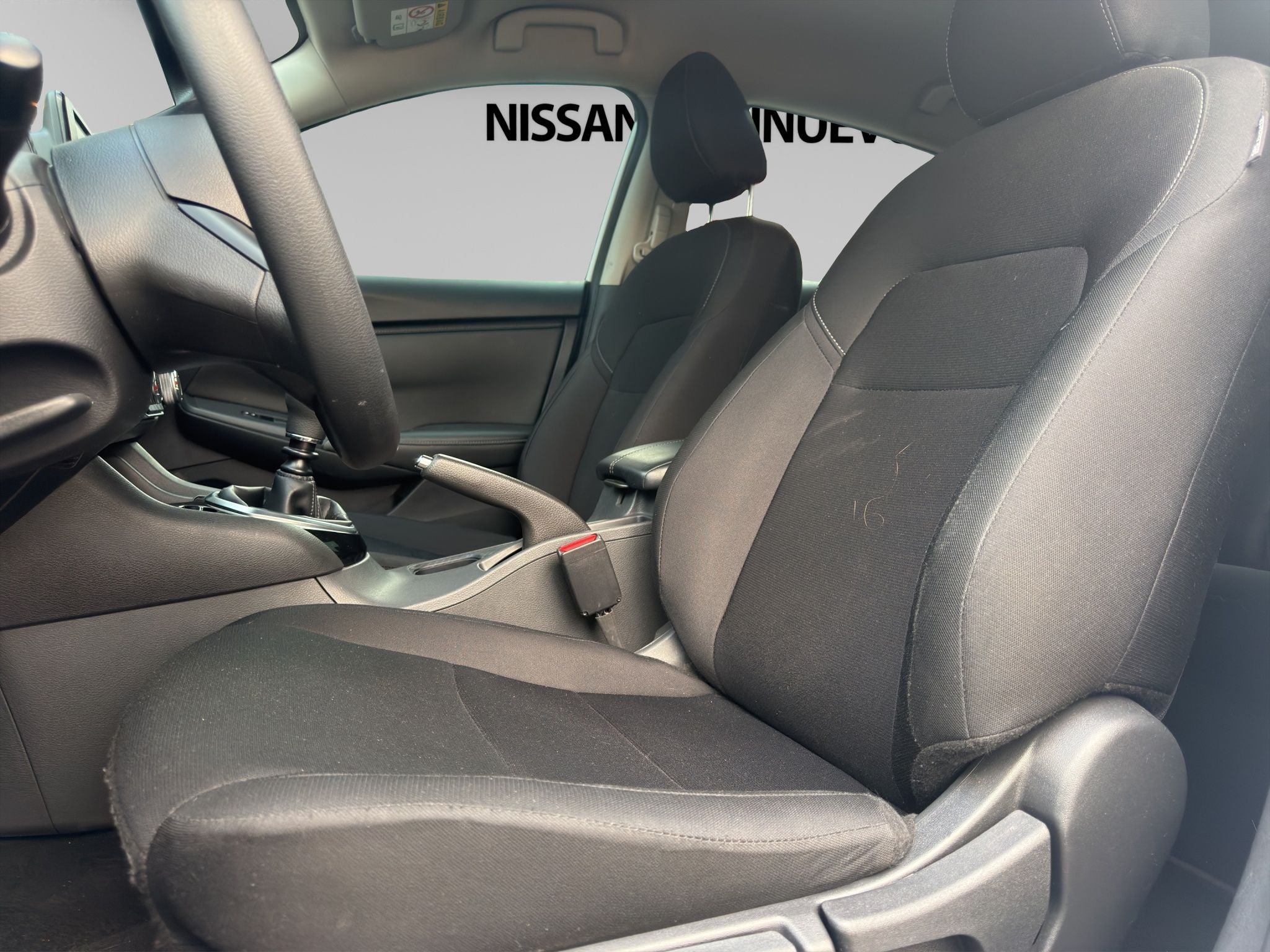 2025 Nissan Sentra 2.0 Sense Mt