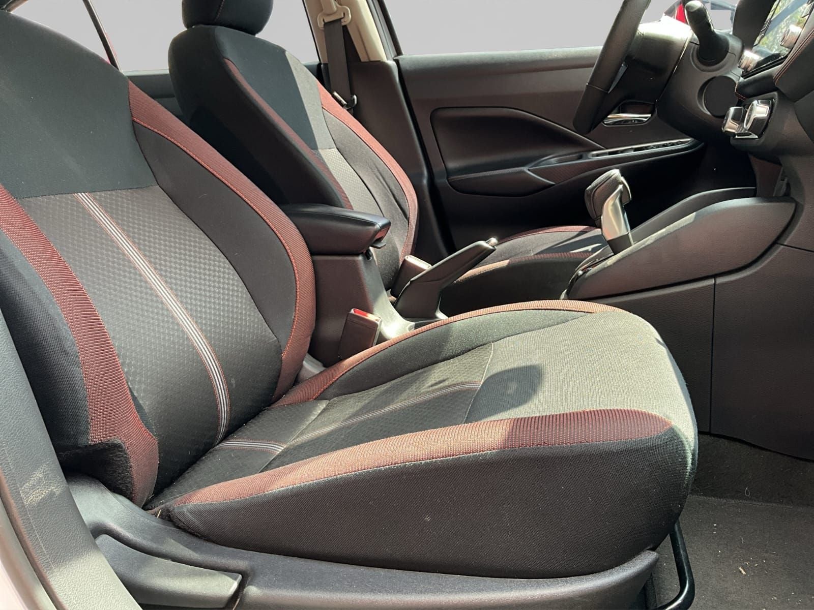 2024 Nissan Versa 1.6 SR At