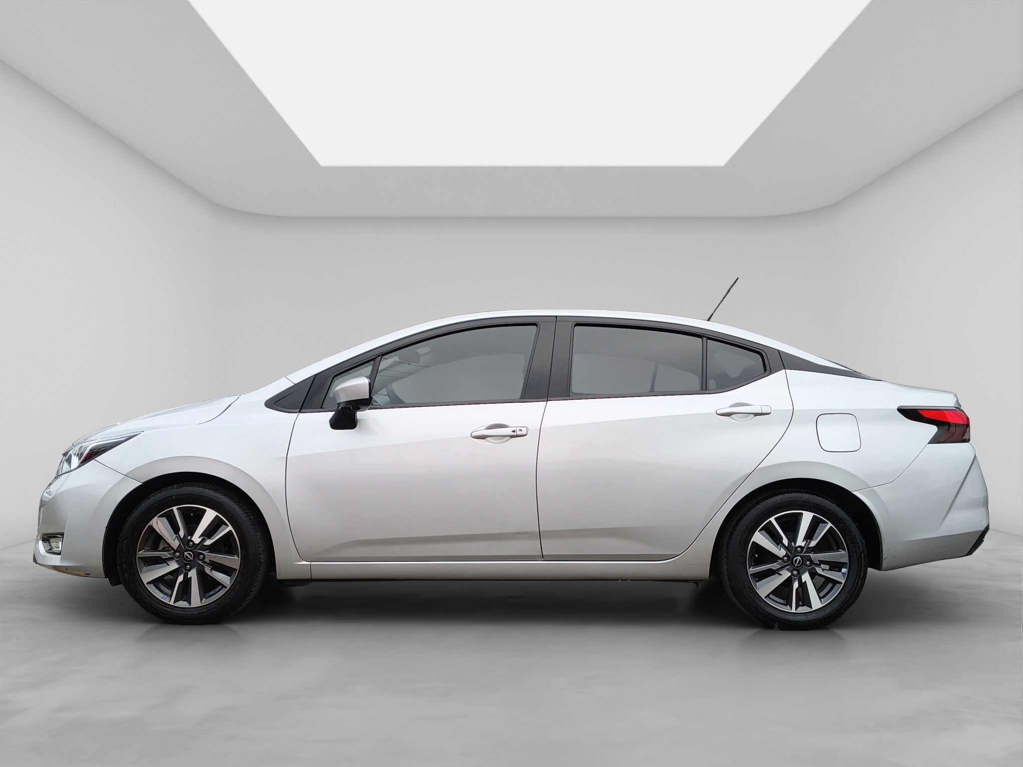 2024 Nissan Versa 1.6 Advance At