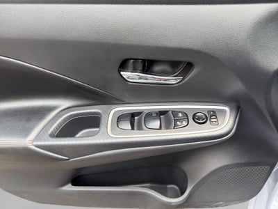 2024 Nissan Versa 1.6 SR At