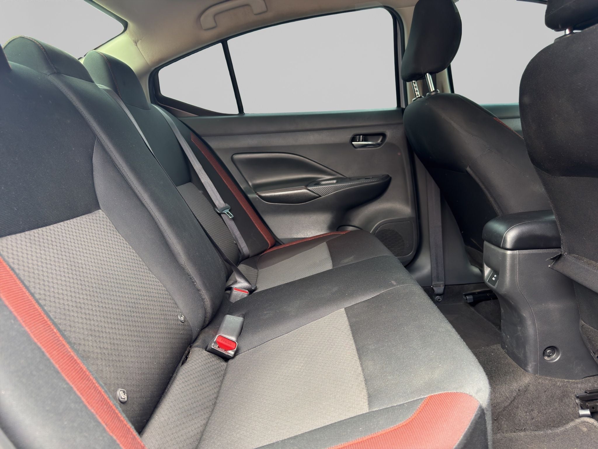 2024 Nissan Versa 1.6 SR At