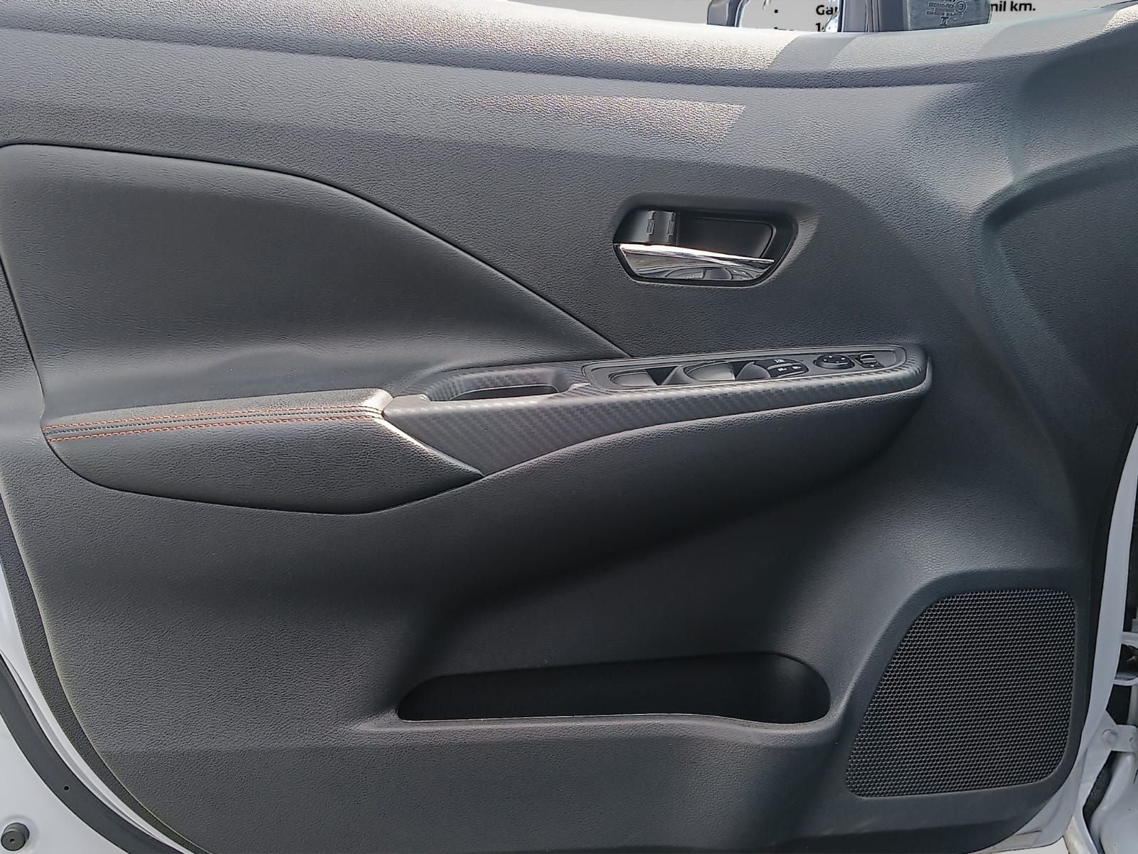 2025 Nissan Versa 1.6 SR At