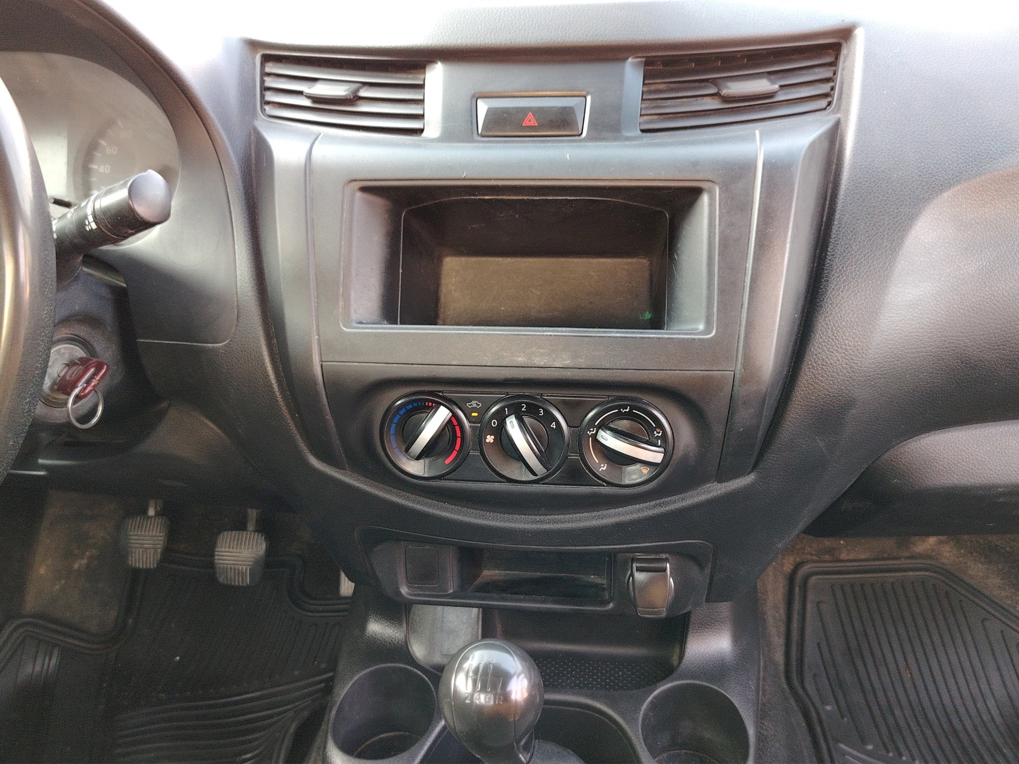 2020 Nissan NP300 2.5 Pick-up Dh Aa Pack Seg Mt