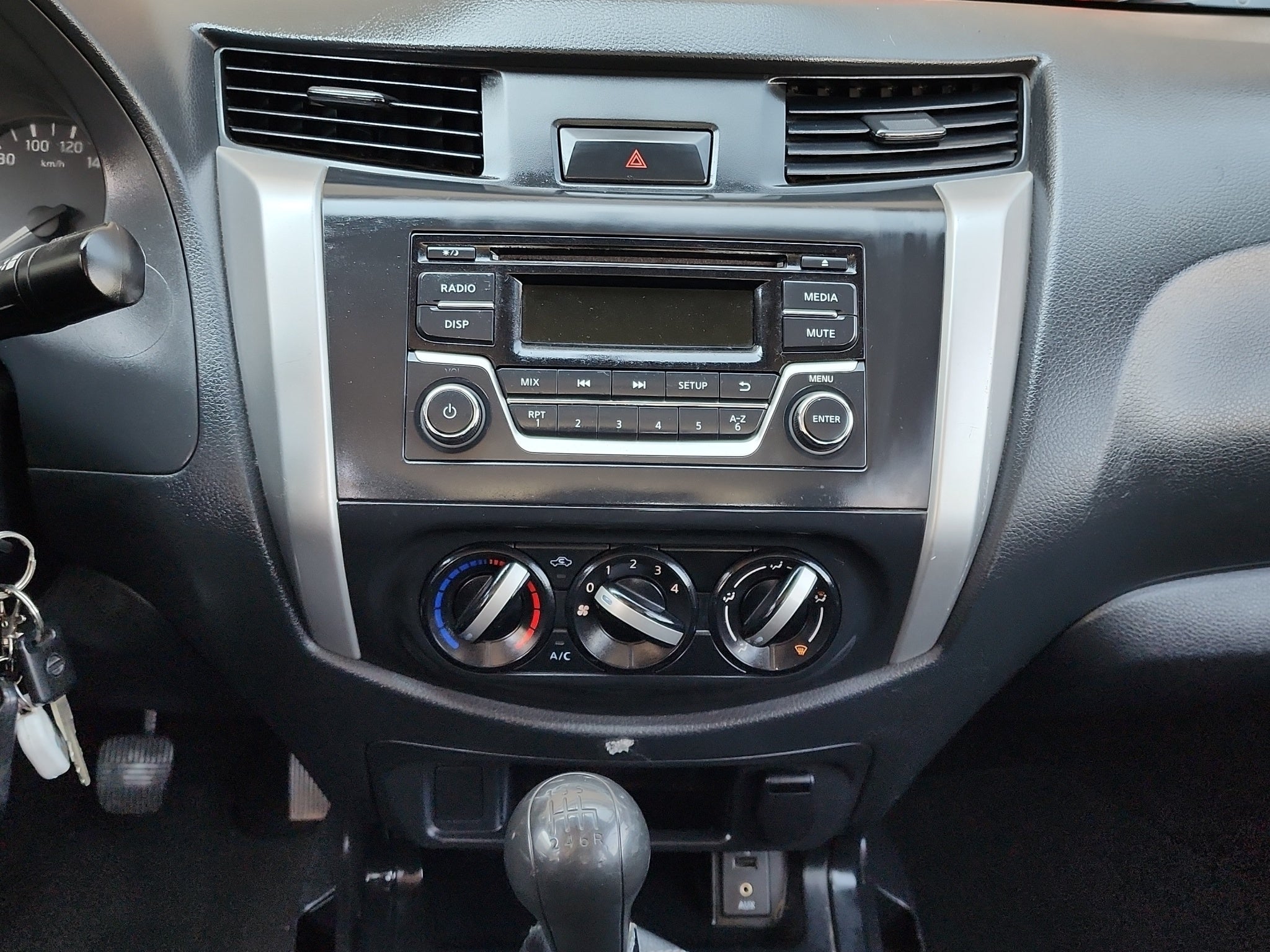 2019 Nissan NP300 2.5 Doble Cabina S Ac Pack Seg Mt