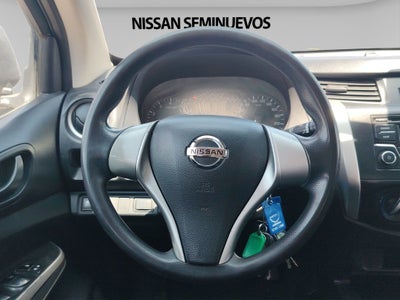 2020 Nissan NP300 Doble Cabina 2.5 SE Paq Seguridad Mt