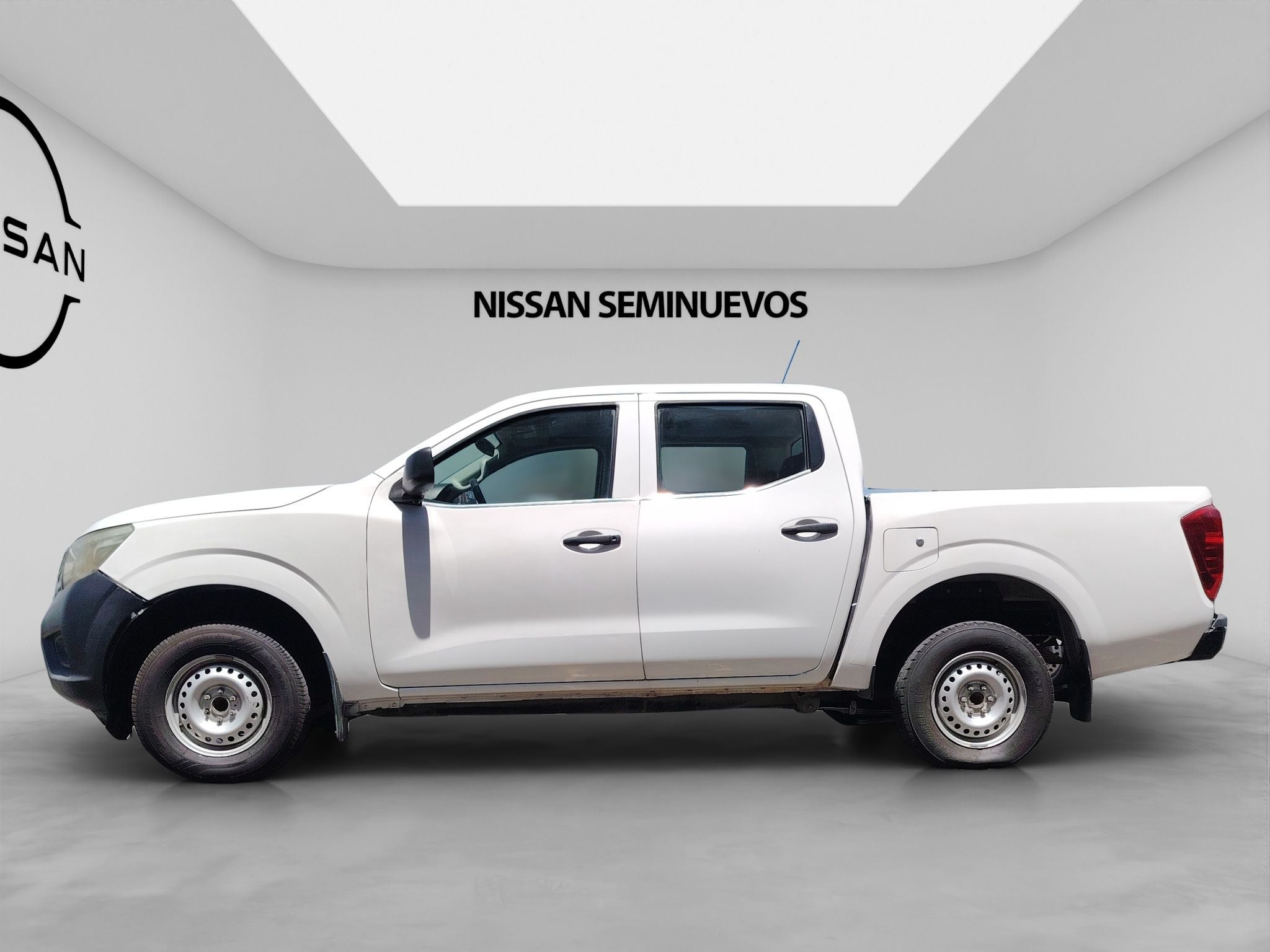 2020 Nissan NP300 Doble Cabina 2.5 SE Paq Seguridad Mt