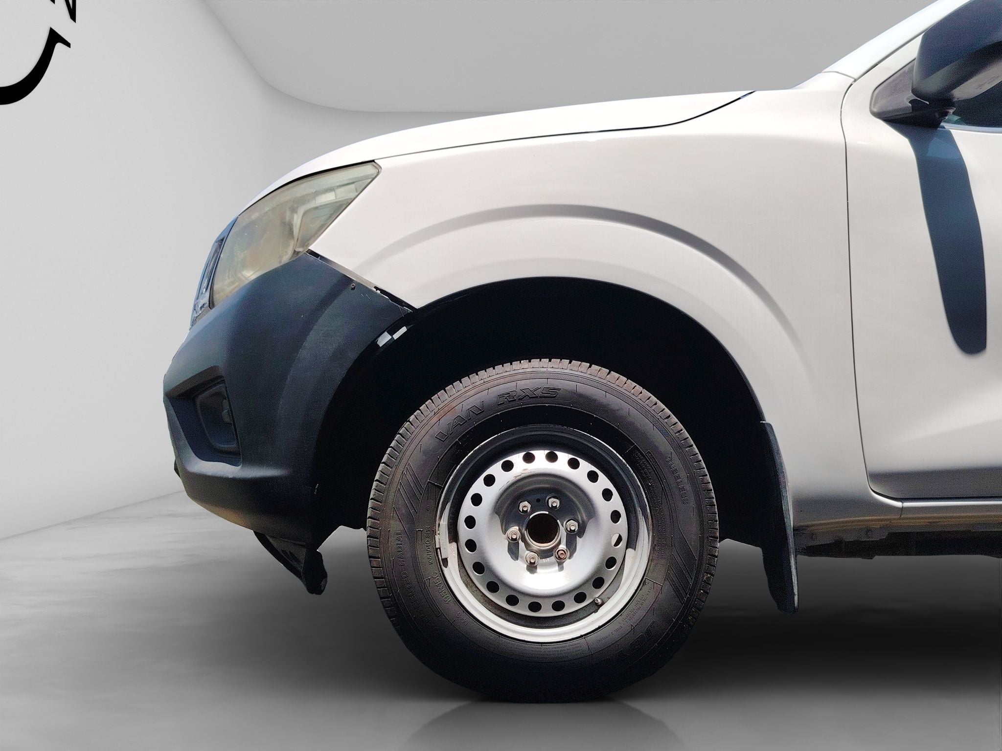 2020 Nissan NP300 Doble Cabina 2.5 SE Paq Seguridad Mt