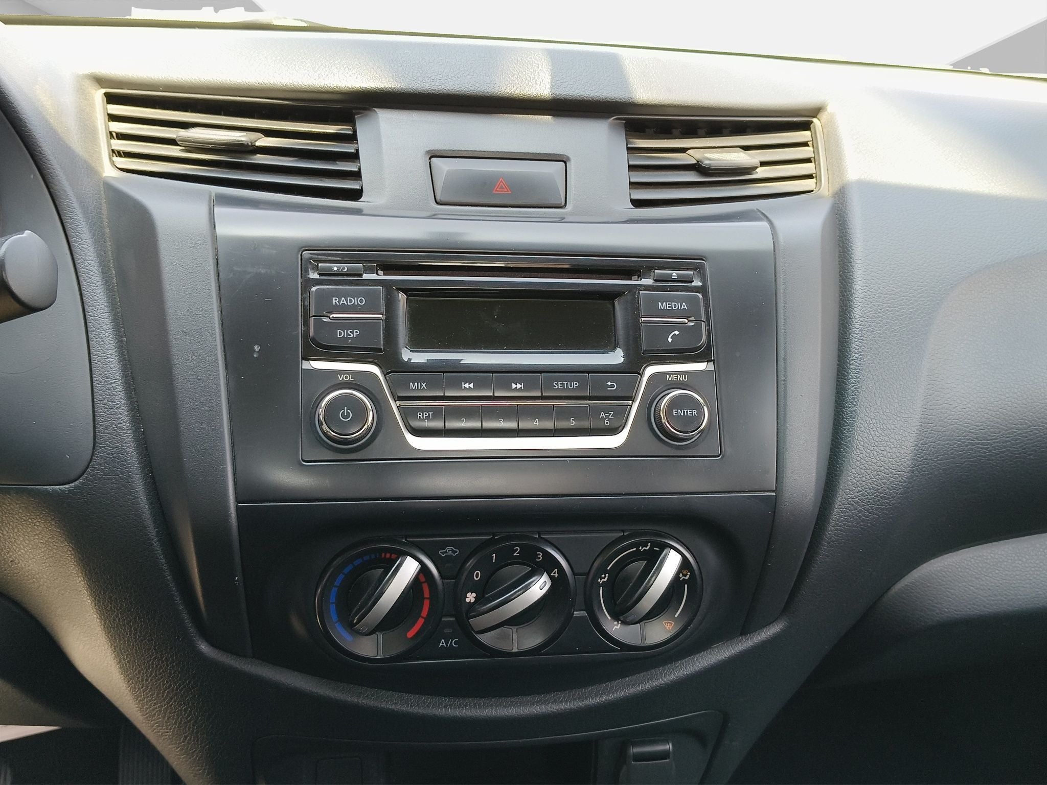 2023 Nissan NP300 2.5 Chasis AC Mt