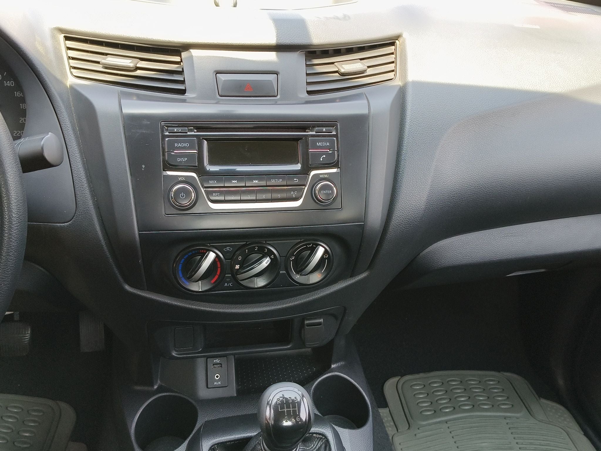 2023 Nissan NP300 2.5 Chasis AC Mt