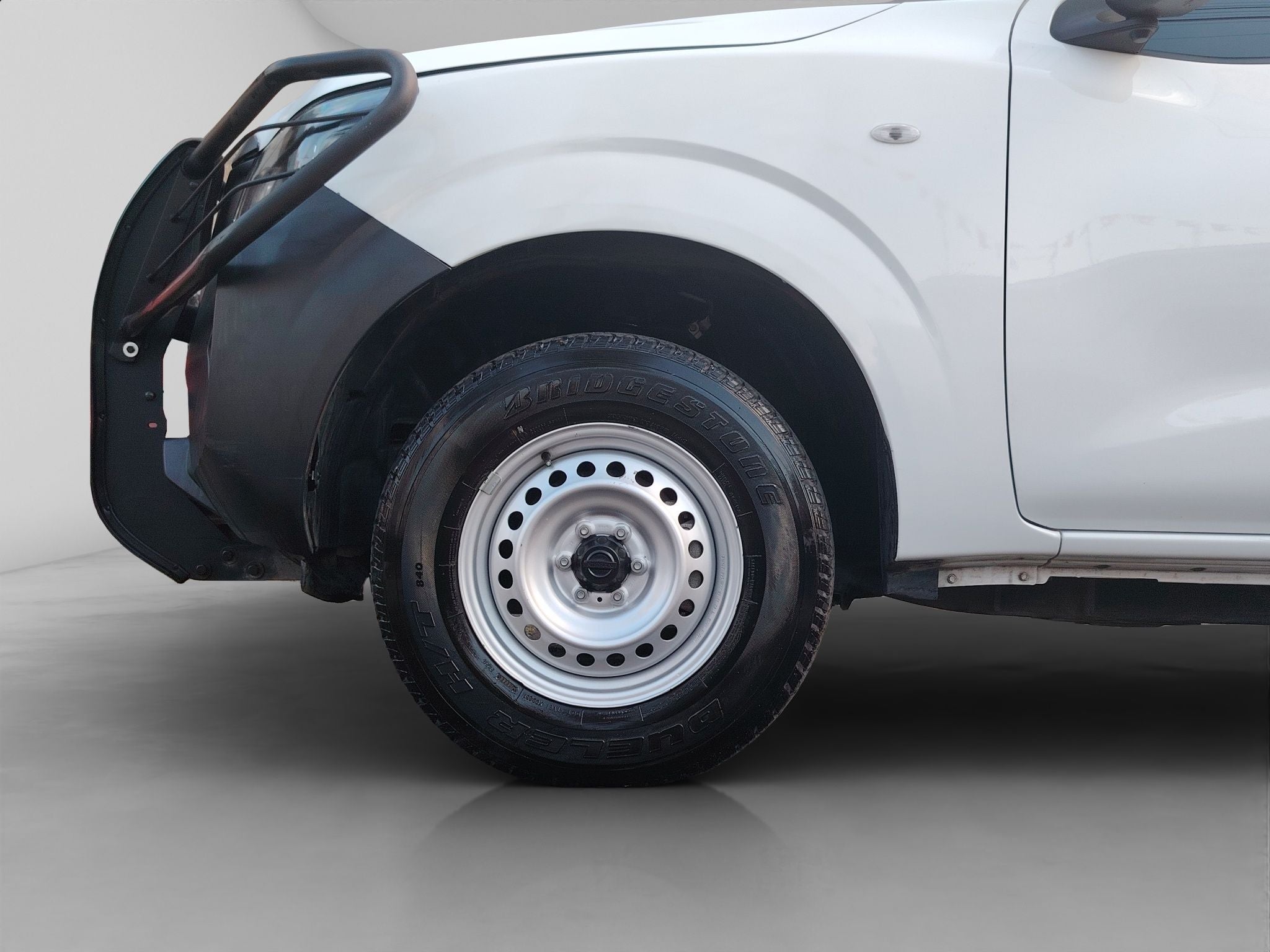 2023 Nissan NP300 2.5 Chasis AC Mt