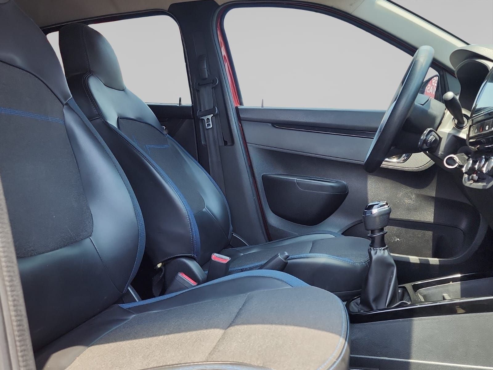 2024 Renault Kwid 1.0 Iconic Mt